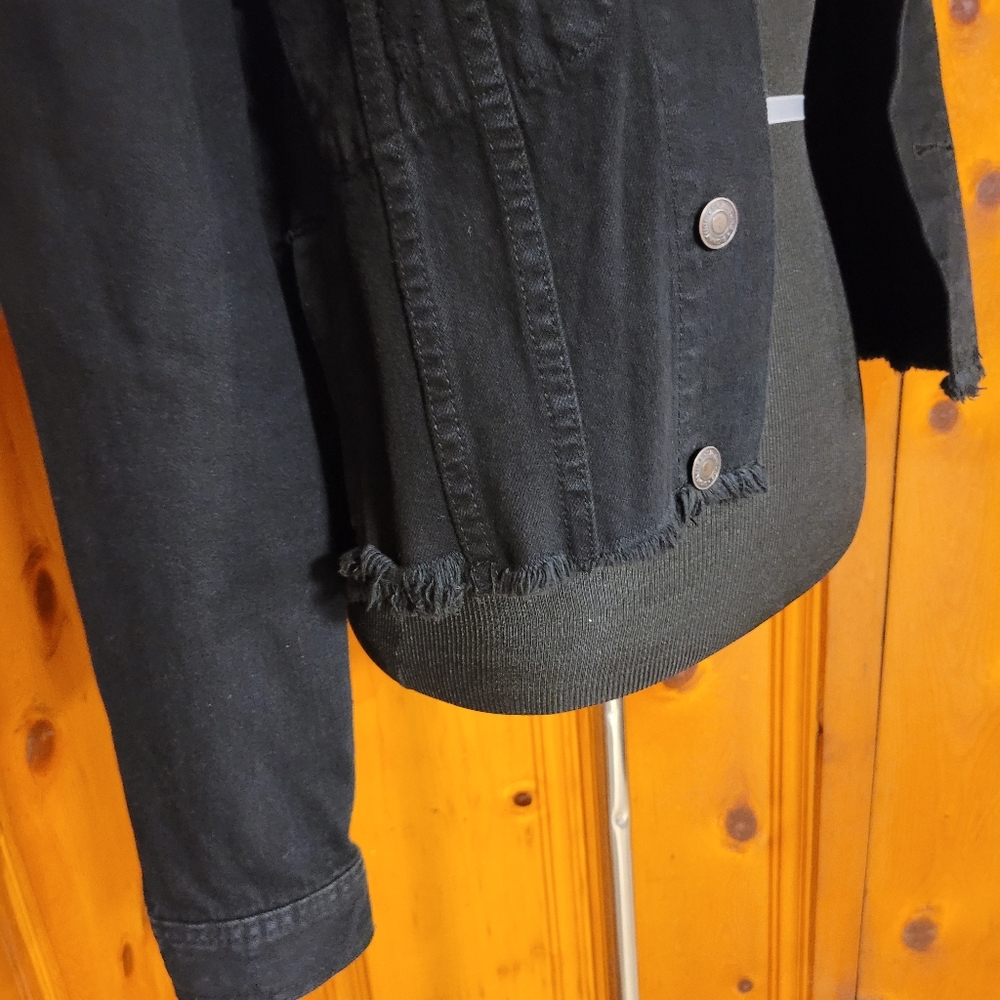 Jean Jacket - Picture 6 of 7
